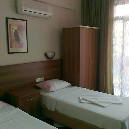Turkuaz Hotel Marmaris * トゥルンチュ