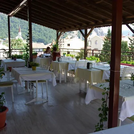 アパートホテル Turkuaz Hotel Marmaris